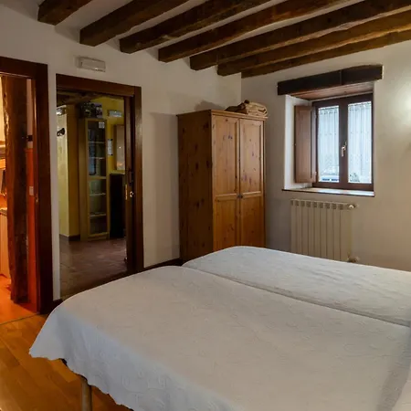 Zadorra Etxea Casa