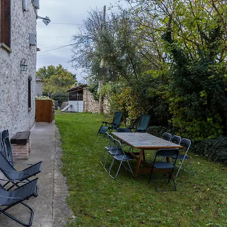 בית כפרי Zadorra Etxea Casa *